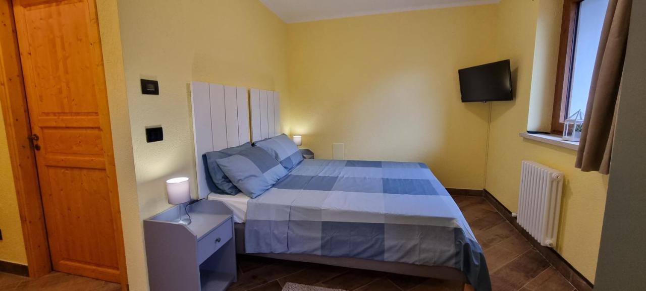 Lo Noyer Et Les Roses Bed and Breakfast Saint Nicolas Εξωτερικό φωτογραφία