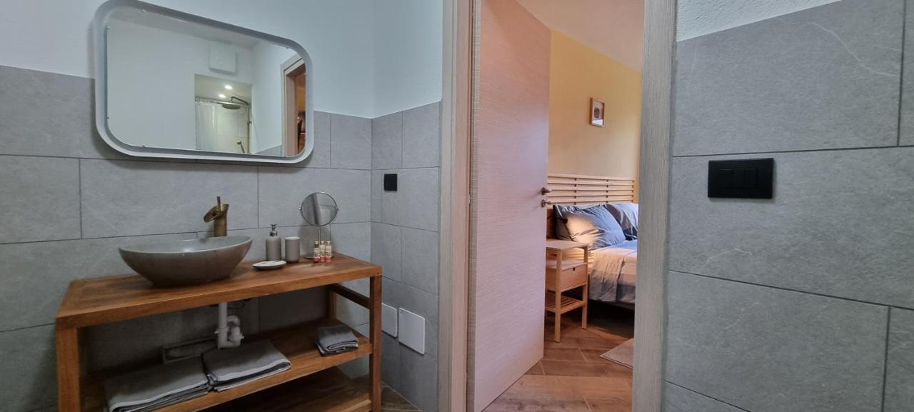 Lo Noyer Et Les Roses Bed and Breakfast Saint Nicolas Εξωτερικό φωτογραφία