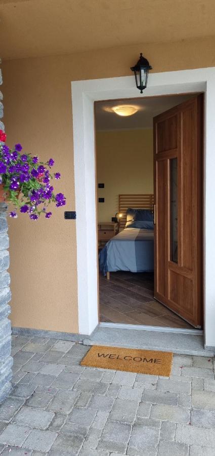 Lo Noyer Et Les Roses Bed and Breakfast Saint Nicolas Εξωτερικό φωτογραφία